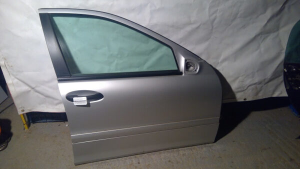 MERCEDES C 200 4D 2003-2007 ΠΟΡΤΑ ΕΜΠΡΟΣ R ΑΣΗΜΙ 100€