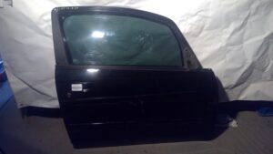MITSUBISHI COLT 3D 2005-2008 ΠΟΡΤΑ ΕΜΠΡΟΣ R ΜΑΥΡΗ (EΛΑΦΡΩΣ ΧΤΥΠΗΜΕΝΗ) 120€