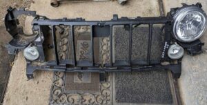 JEEP CHEROKEE 2005-2008 ΜΕΤΩΠΗ ΚΟΜΠΛΕ 2 ΦΑΝΑΡΑΚΙΑ 1 ΦΑΝΑΡΙ(L)