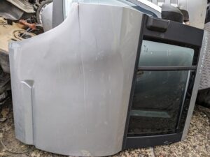 JEEP COMPASS 2007-2011 ΠΟΡΤΑ ΠΙΣΩ R ΑΣΗΜΙ (ΧΤΥΠΗΜΕΝΗ)