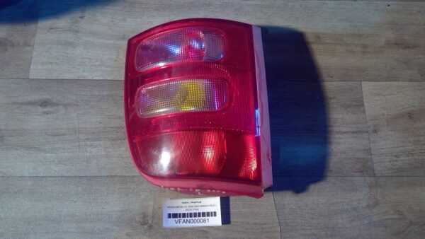 NISSAN MICRA 2000-2002 5D ΦΑΝΑΡΙ ΠΙΣΩ L 265551F500
